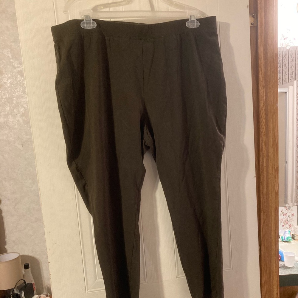 Olive green Avenue leggings